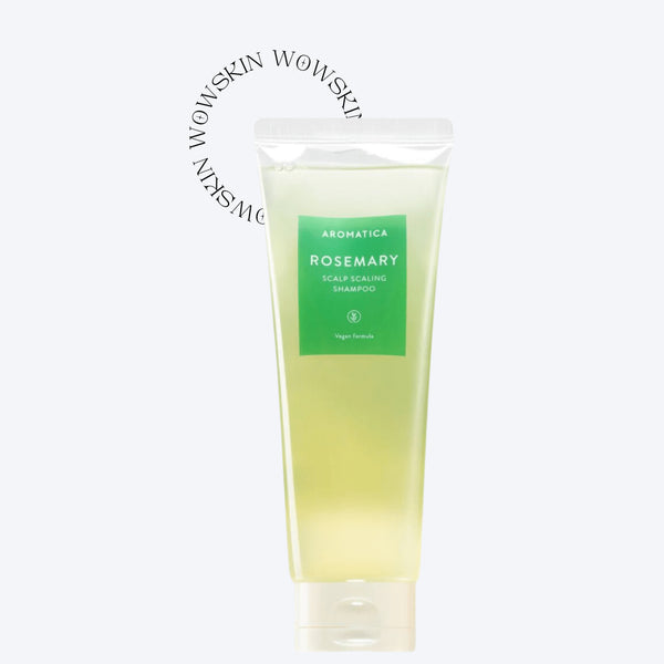 Aromatica Rosemary Scalp Scaling Shampoo 180 ml curăță delicat scalpul și reduce excesul de sebum. Ideal pentru călătorii sau testarea unei rutine coreene detox.